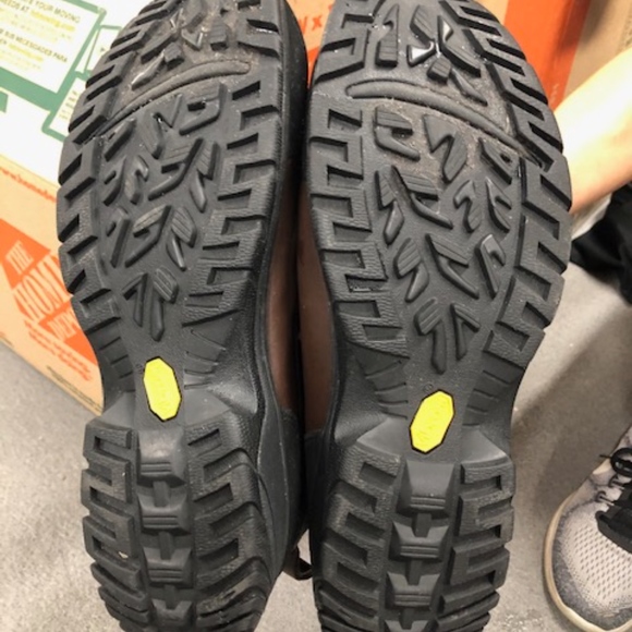 UGG Mens Snow Boots